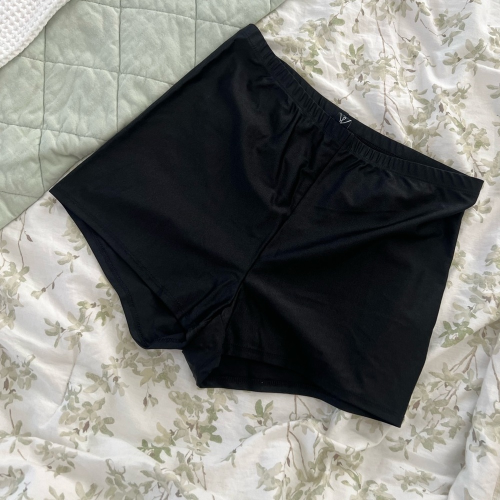 Windsor Classic Black Shorts